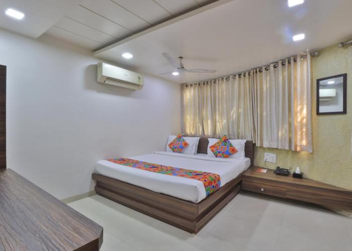 new hotel ideal