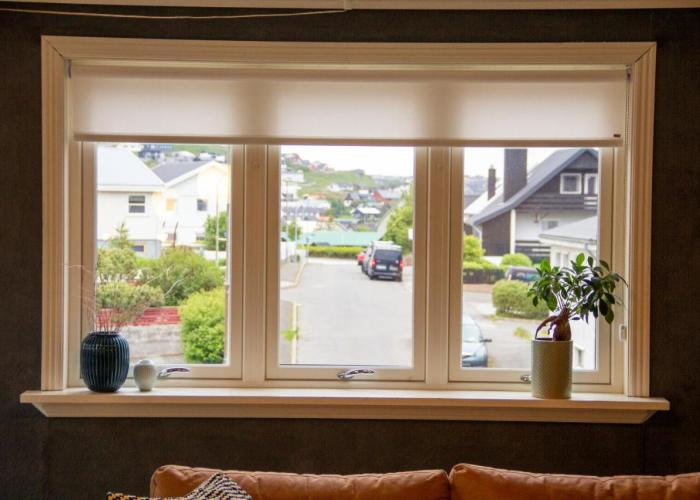 Spacious & cosy close to center with free private parking