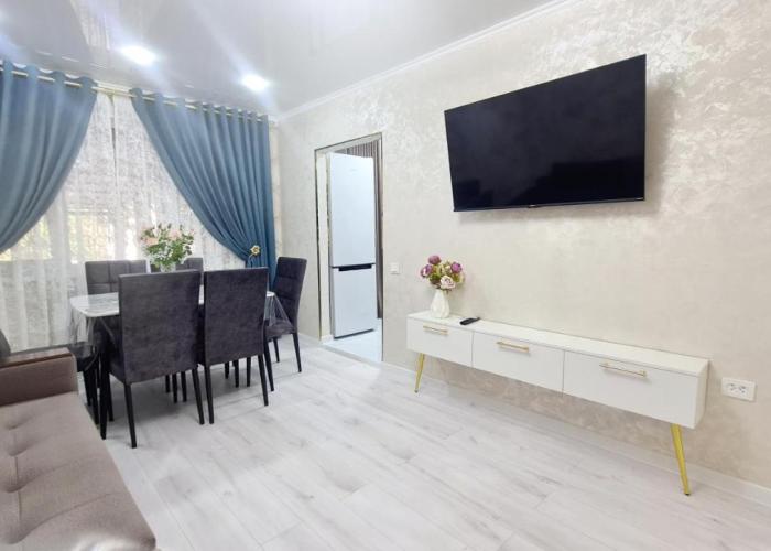 3х-ком Люкс Айбергенова 1Б в центре Шымкента - 1й этаж