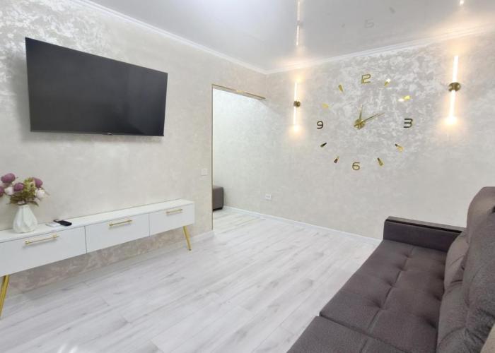 3х-ком Люкс Айбергенова 1Б в центре Шымкента - 1й этаж