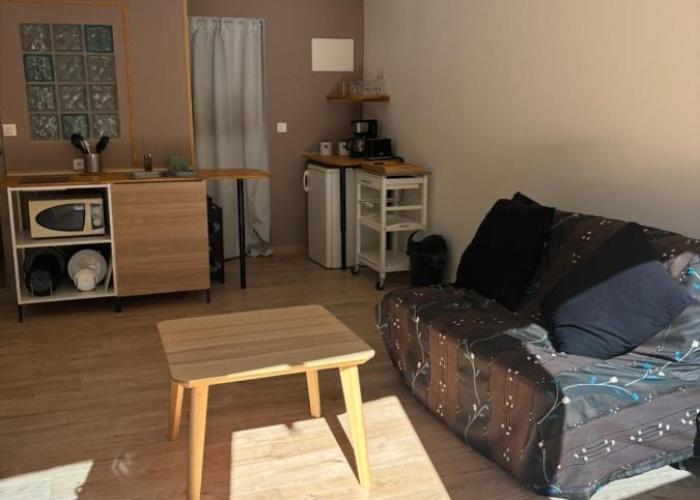 Studio au cœur du vieux village