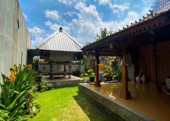 Joglo Breeze Guesthouse and Villa