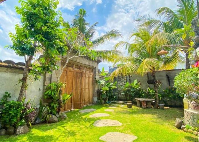 Joglo Breeze Guesthouse and Villa