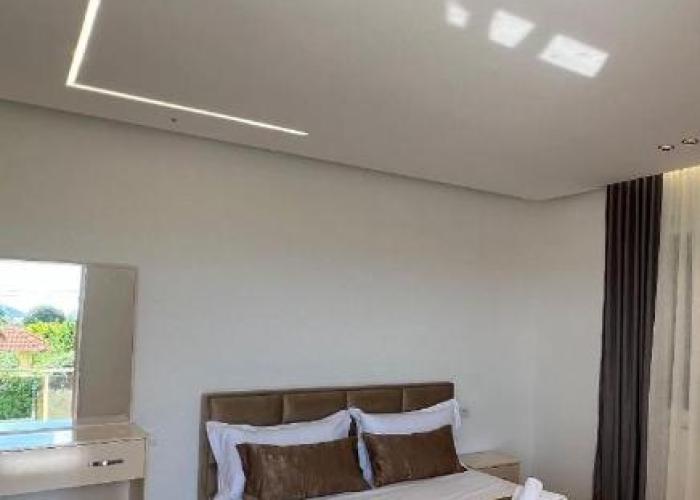 Villa S M