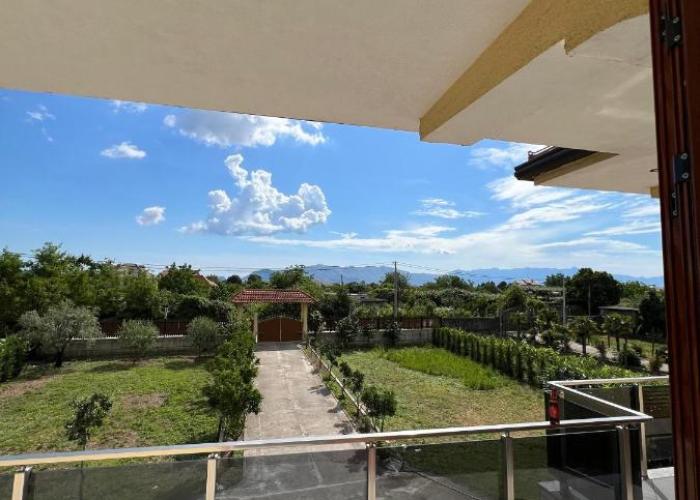 Villa S M