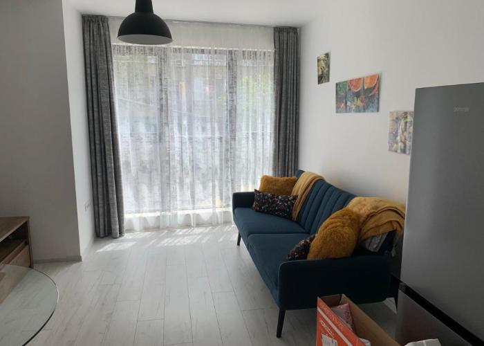Kirmini apartment