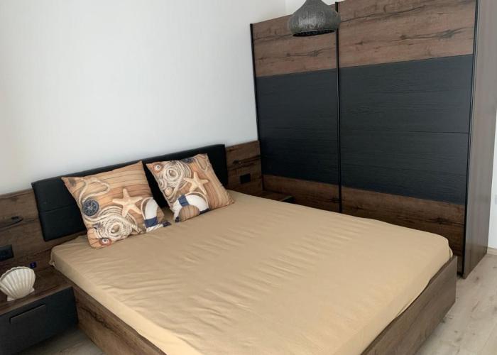 Kirmini apartment