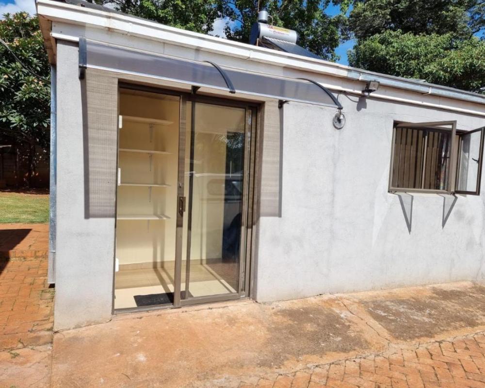 фото Gono Compound