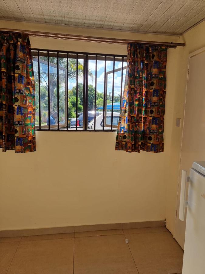 фото Gono Compound