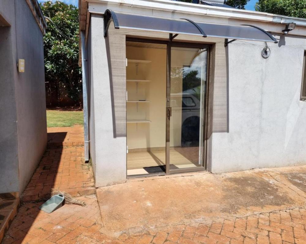 фото Gono Compound
