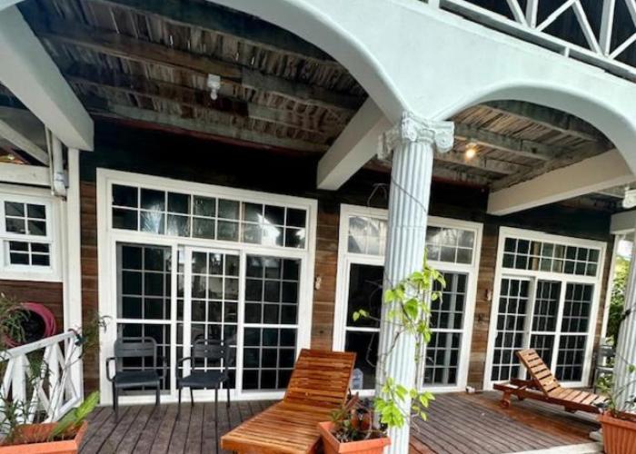 Caye Caulker Boutique Guesthouse- Suite 2