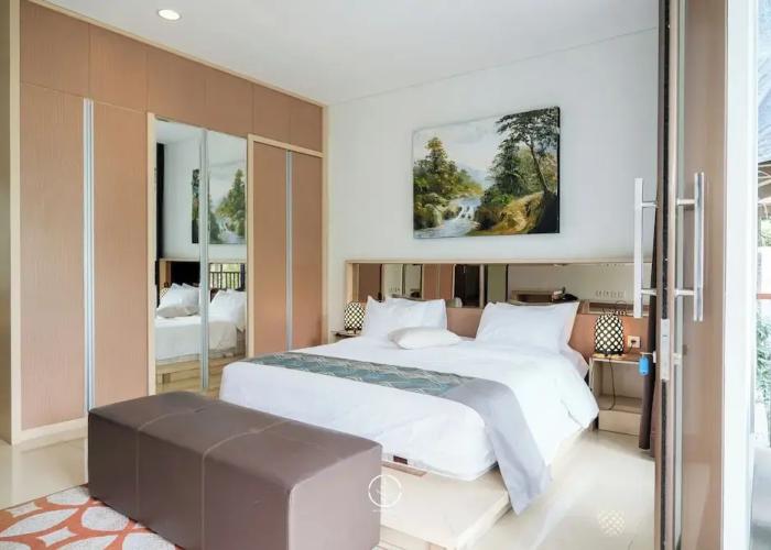 Mentari Hill View 7BR Villa with a Private Pool
