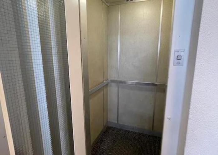 Very central and sunny 2BR flat - Marble 2