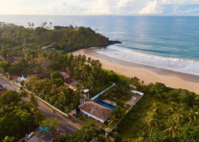 Amazing Talalla Villa