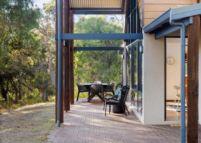 Inji Homestead - 5 acre holiday home in Margaret river region
