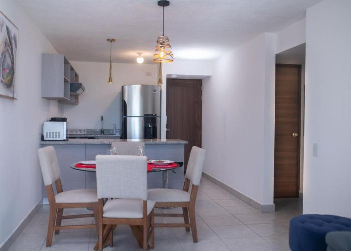 Condo 9, San Francisco Tower