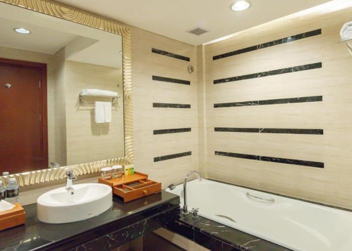 Gumaya Tower Hotel