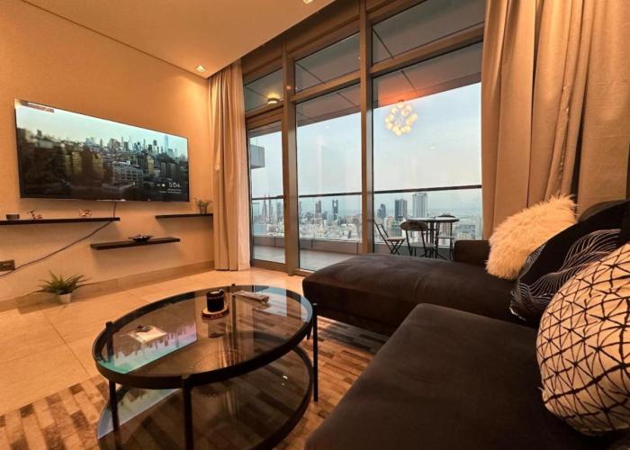 High Floor 33 Luxury Apartment