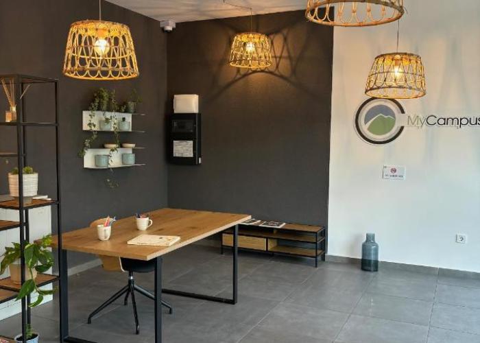 MyCampus UNWE Studentski Mountain Views Modern kitchen equipment