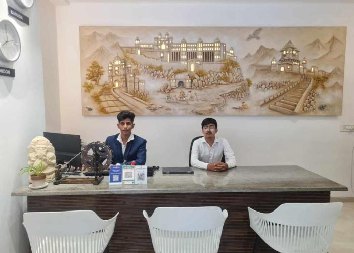 Hotel The Grand Murli