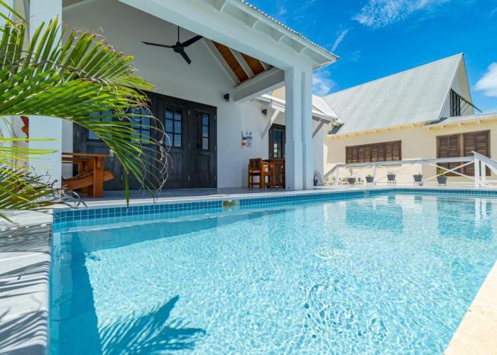 The Toucan Nest and Pool Club at Mahogany Bay