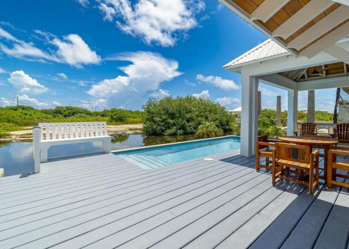 The Toucan Nest and Pool Club at Mahogany Bay
