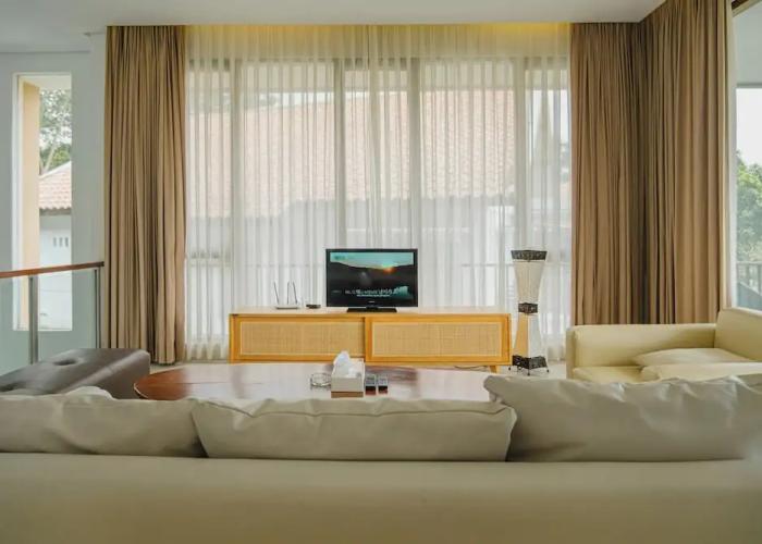 Oyama City View 4BR Villa With a Private Pool