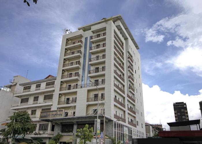 Vrest Hotel