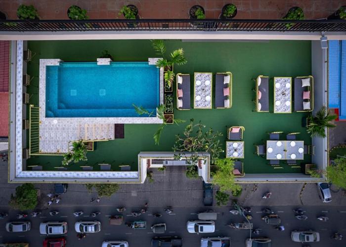 Vrest Hotel