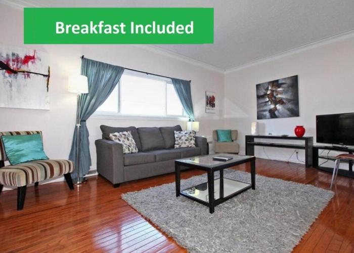 Niagara SkyLine Park And Walk To The Falls & Wonderful Free Breakfast Deliverd Daily to the Rental