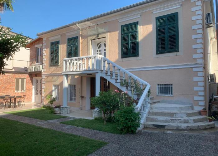 Vintage Villa