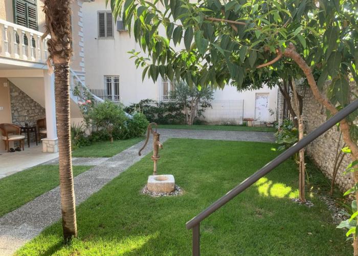 Vintage Villa