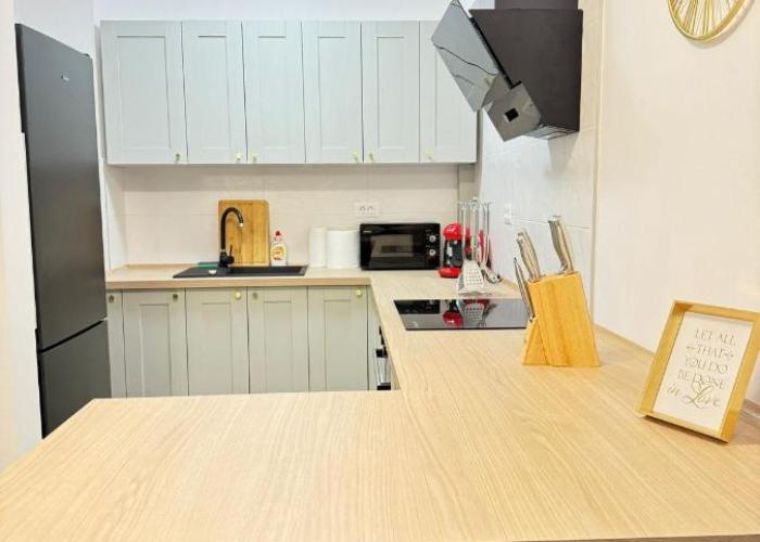 Luxury Apartments Avanera with 1&2 Bedroom with Parking