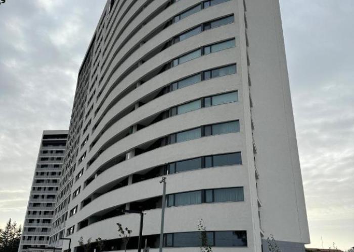 Luxury Apartments Avanera with 1&2 Bedroom with Parking