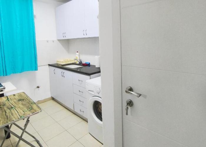 Beautiful studio apartment by the sea 60-10