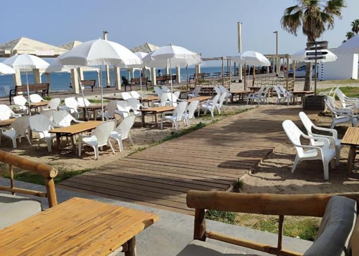 Beautiful studio apartment by the sea 60-10