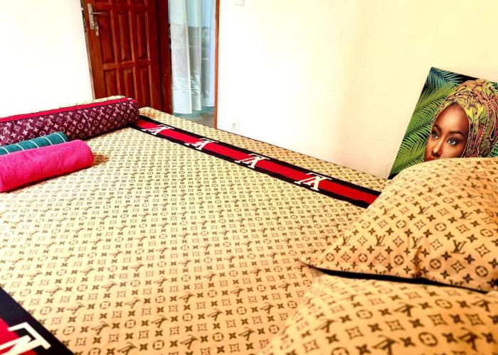 Big apartment Yaoundé 2 rooms