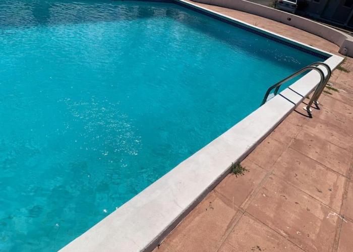 Saunders Beach Manor and Pool
