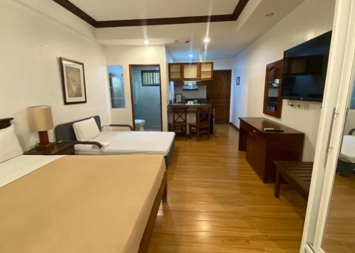 Club Balai Isabel Recto 102 Lakeshore Room