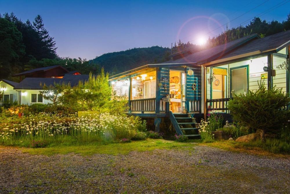 фото Pyeongchang Zermatt Pension Family, Couple