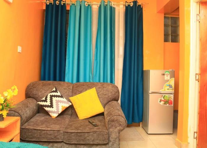 HighwayNest-2 Minutes To SpurMall & Ashaki Resort