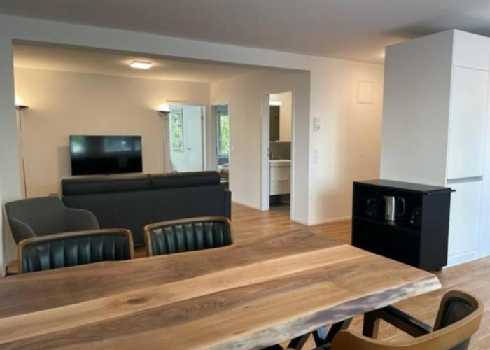 Sunny and very central 2BR flat - Sky8