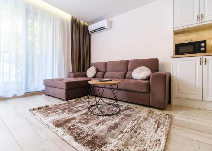 LDV 13 1-Bedroom Apartments Free private parking
