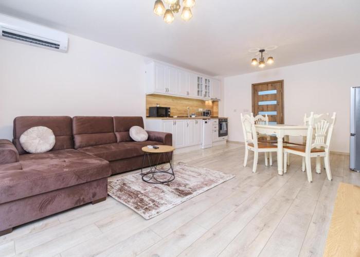 LDV 13 1-Bedroom Apartments Free private parking