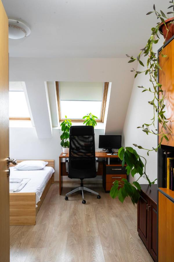 фото Spacious 2BD Flat with Secure Free Parking