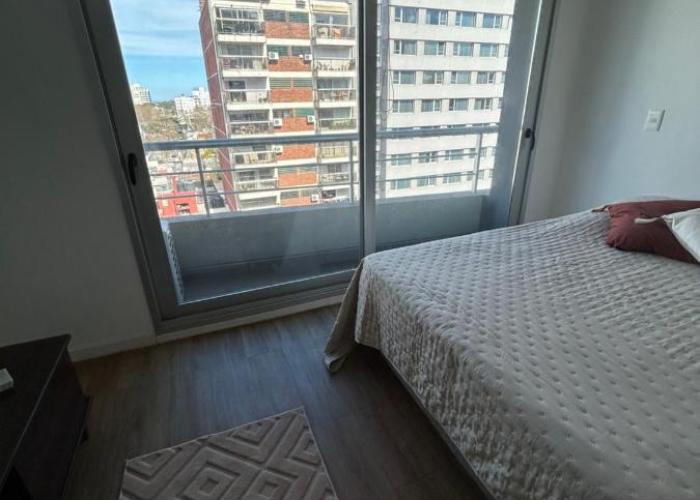 Hermoso monoambiente en Punta Carretas piso 8