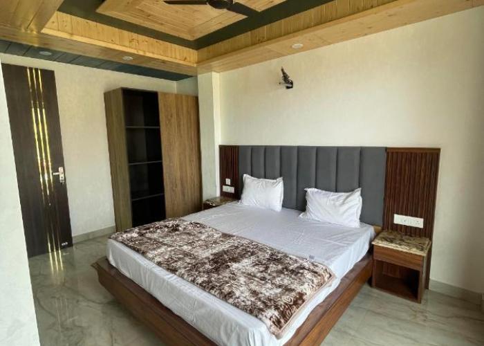 Anand residency