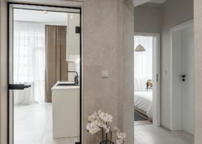 Bright & Sunny Stylish Apt with 2BDR and 2BTH