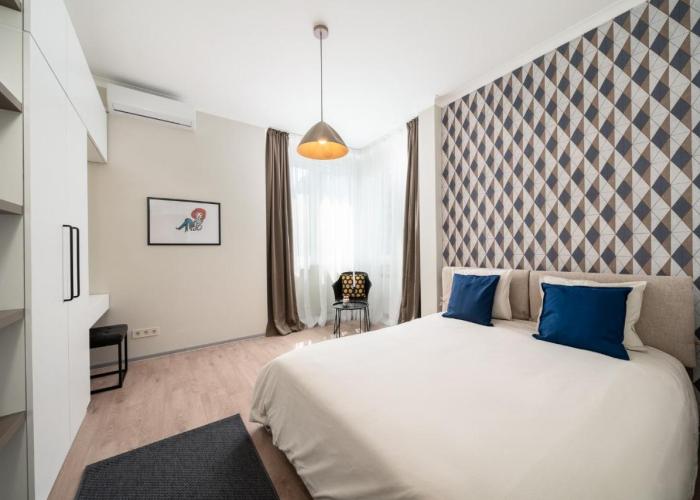 Bright & Sunny Stylish Apt with 2BDR and 2BTH