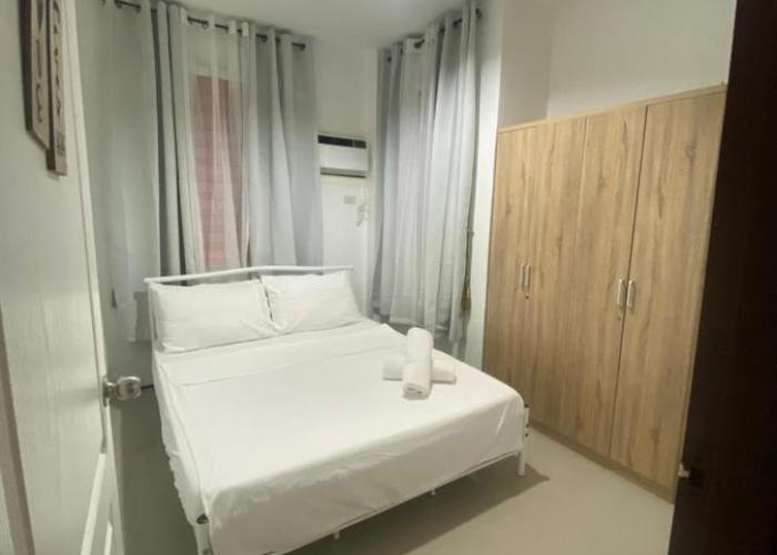 The Overnight Transient House